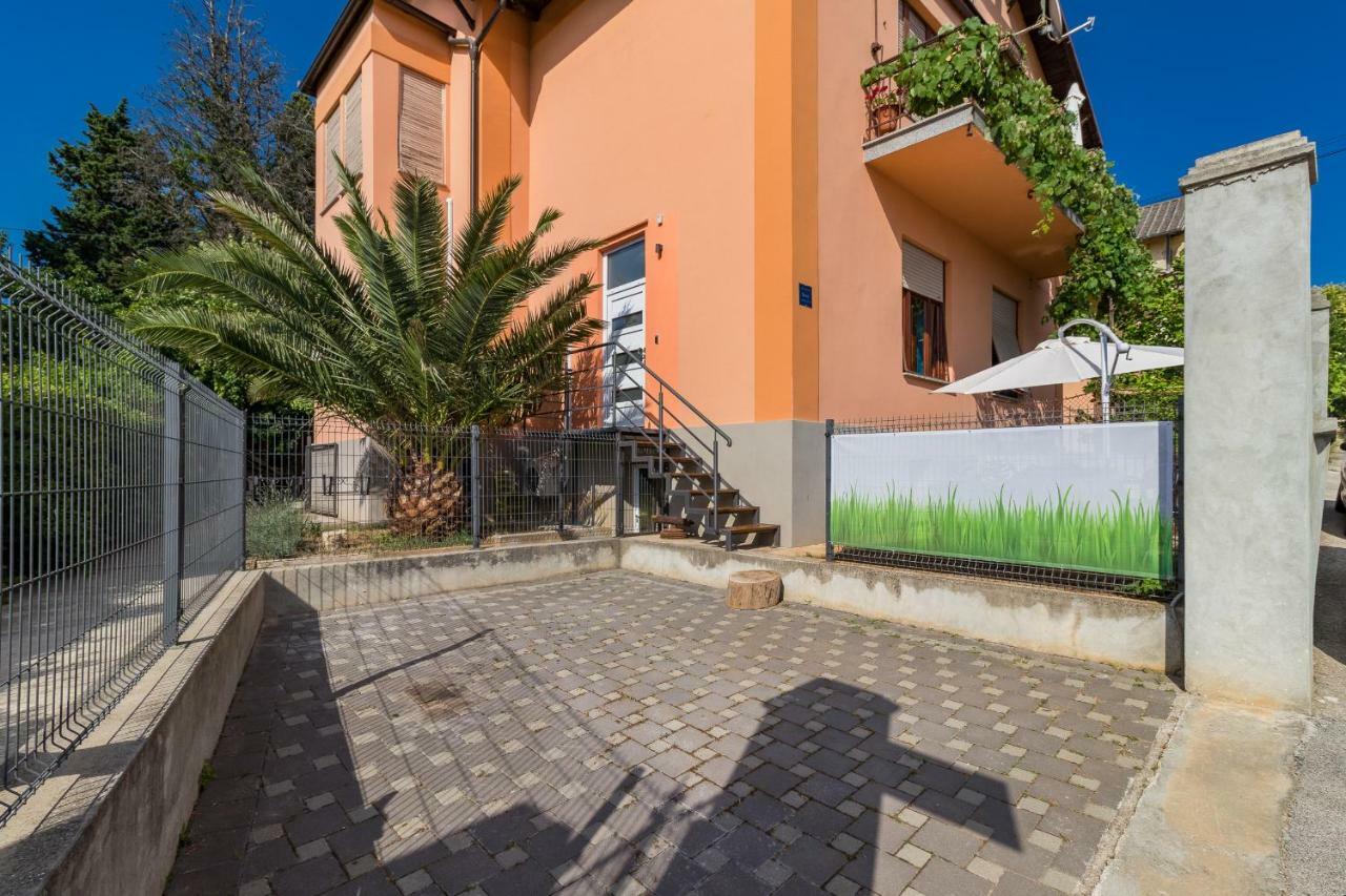 Apartment Villa Lora Pula Exterior photo